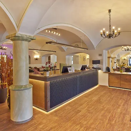 Sauerlacher Post Otel