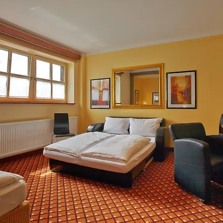 Sauerlacher Post Hotel 3*