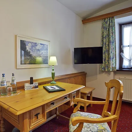 Sauerlacher Post 3* Sauerlach