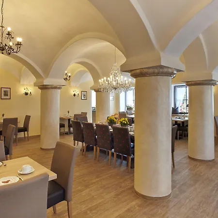 Sauerlacher Post Otel