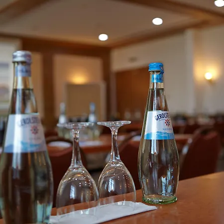 Sauerlacher Post Otel