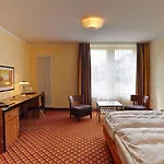 Hotel Sauerlacher Post 3*