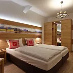 Sauerlacher Post Hotel 3*