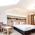Sauerlacher Post Hotel