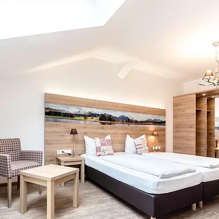 Hotel Sauerlacher Post 3*