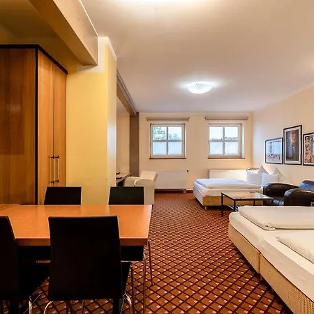 Hotel Sauerlacher Post