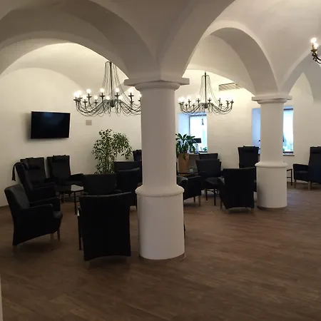 绍尔拉赫普斯特酒店 酒店