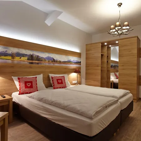 Sauerlacher Post Отель 3*