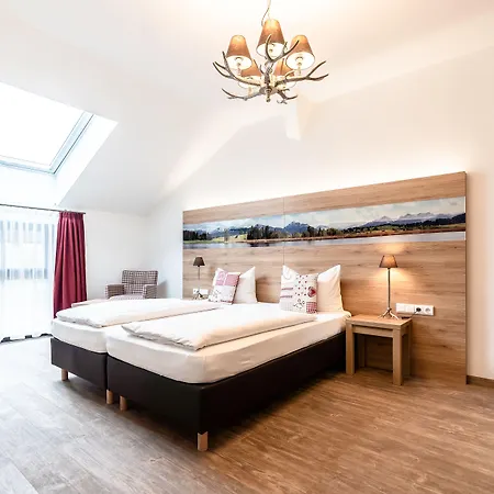 Otel Sauerlacher Post
