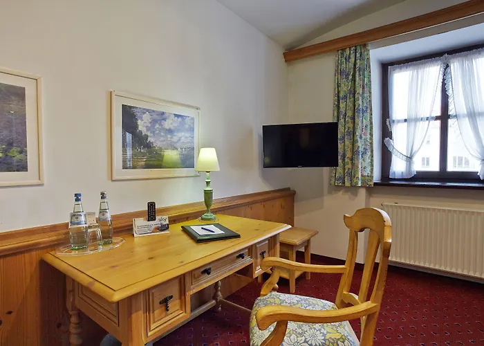 Sauerlacher Post 3* Sauerlach