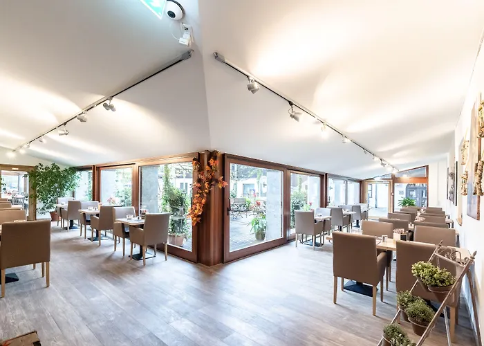 Sauerlacher Post 3* Sauerlach